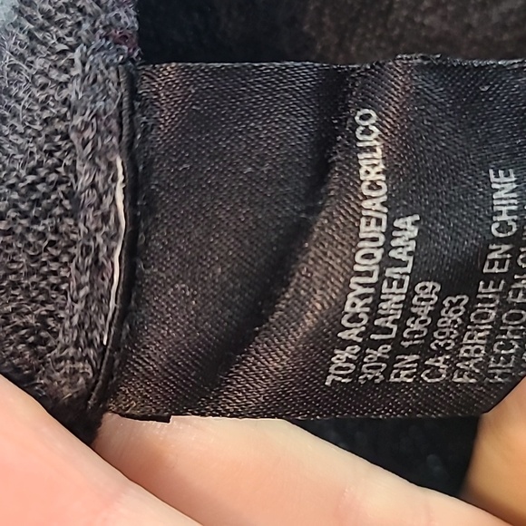 Tahari Wool Blend Knit Short Sleeve Sweater Top - Picture 6 of 6